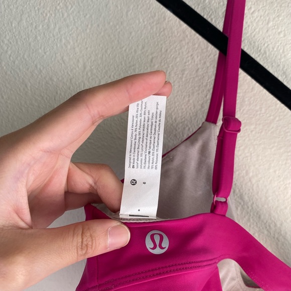 Lululemon crisscross wrapped strapy bra with keyhole detail size 6 new w/o tag - Picture 3 of 4